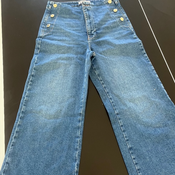 Zara Denim - Zara cropped jeans NWOT